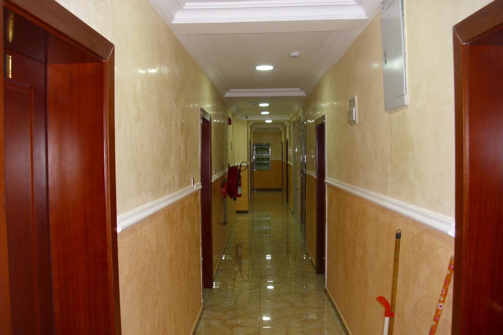 Grand Venice Transit Apartments Lagos Buitenkant foto