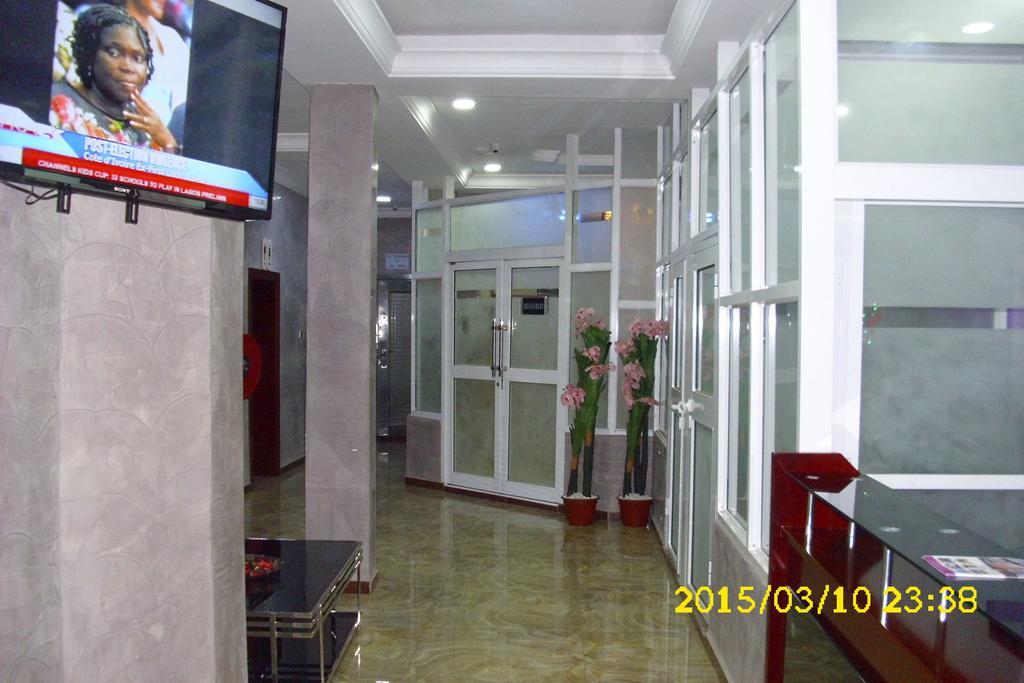 Grand Venice Transit Apartments Lagos Buitenkant foto